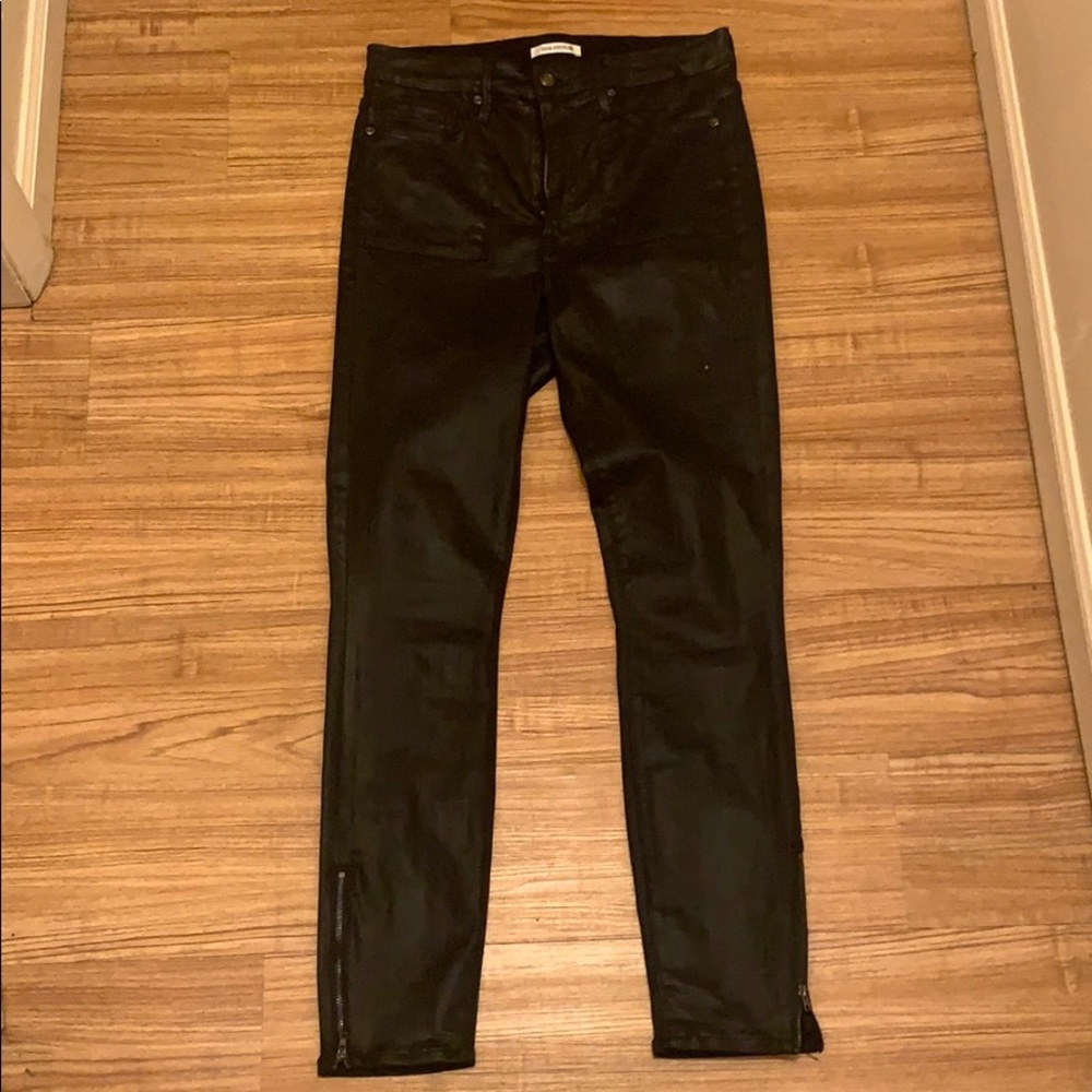 Coated Skinny Jeans with Ankle Zip x Good American